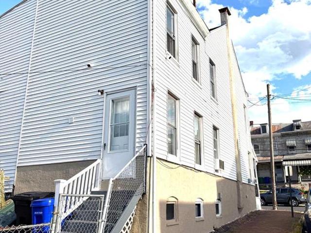 Townhouse for sale in Reading, Pennsylvania