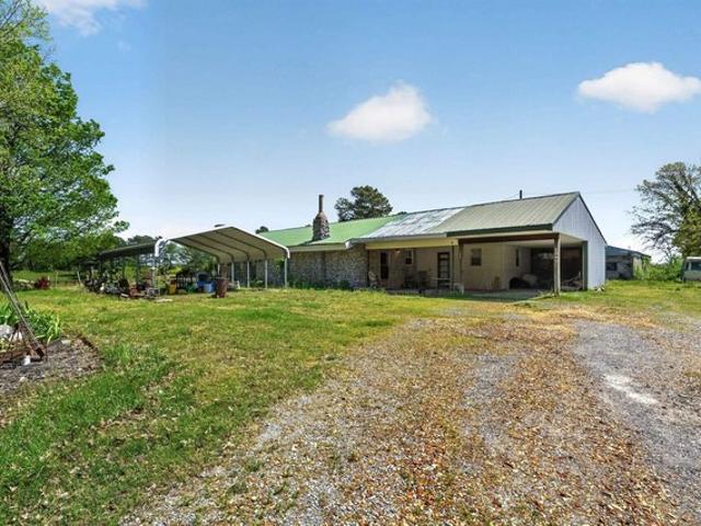 House for sale in Mayfield, Kentucky