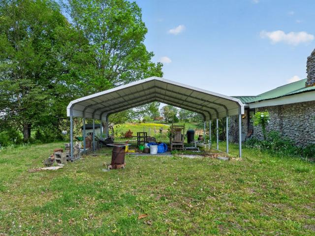 House for sale in Mayfield, Kentucky