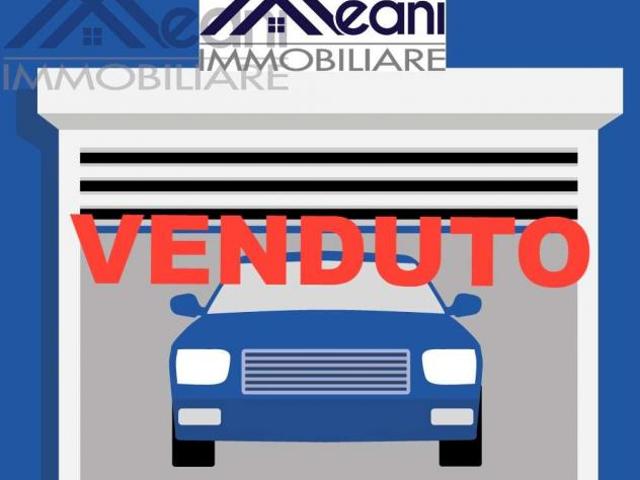 Box in vendita a Locate Triulzi, Lombardia