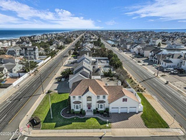 House for sale in Mantoloking, New Jersey