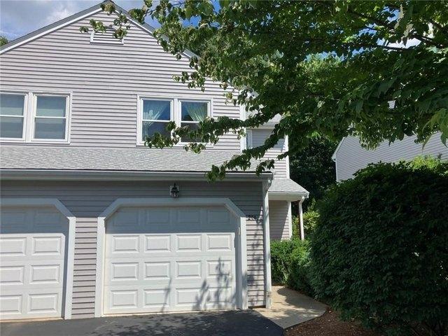 Townhouse for sale in Cumberland, Rhode Island