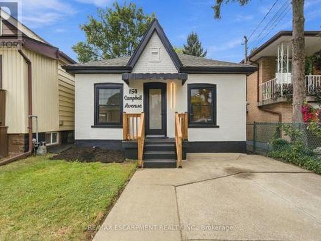 House for sale in Ancaster, Ontario