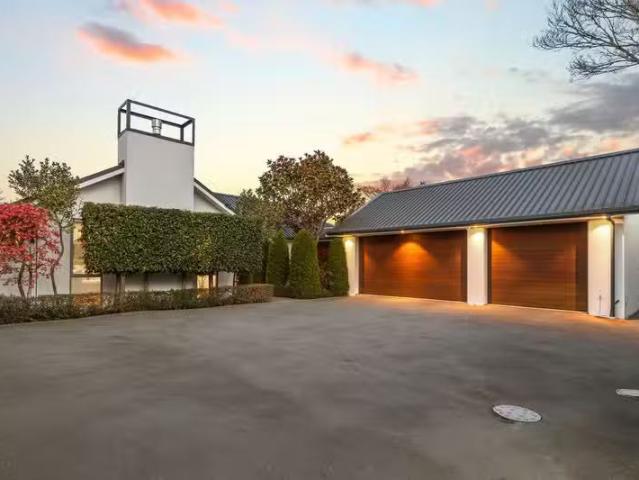 House for sale in Burnside, Canterbury
