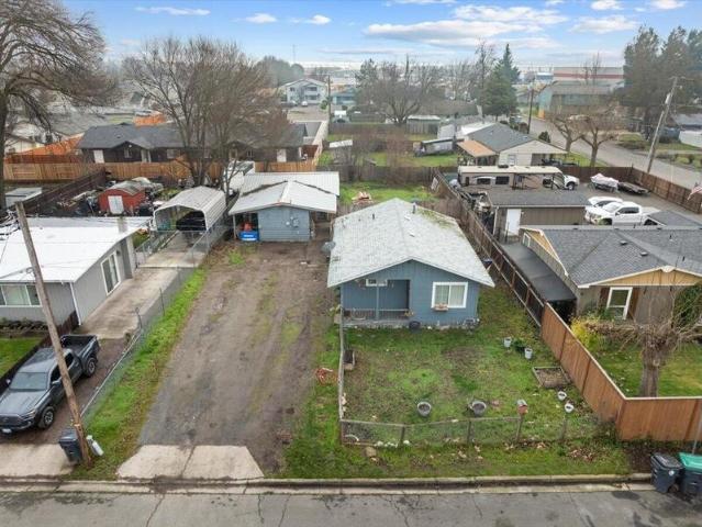 Duplex for sale in Medford