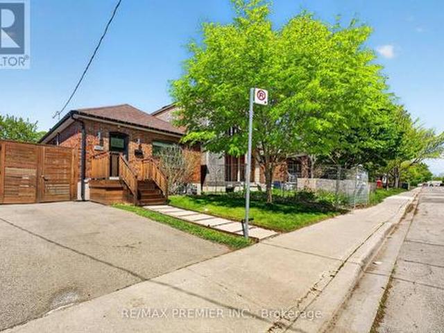 House for sale in Woburn, Ontario