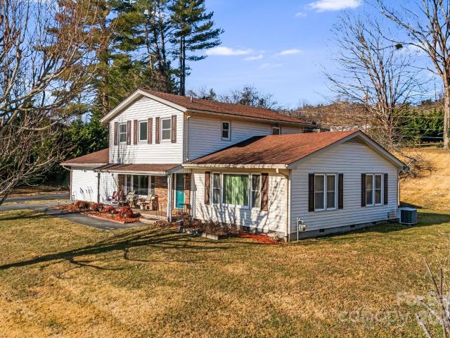 House for sale in Spruce Pine, North Carolina