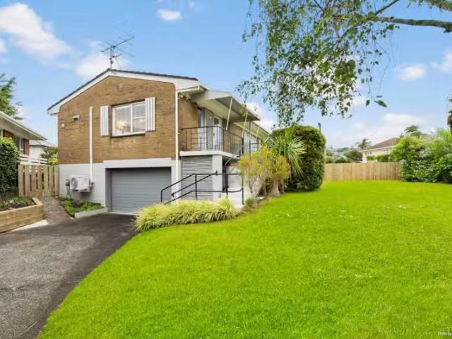 House for sale in Awhitu