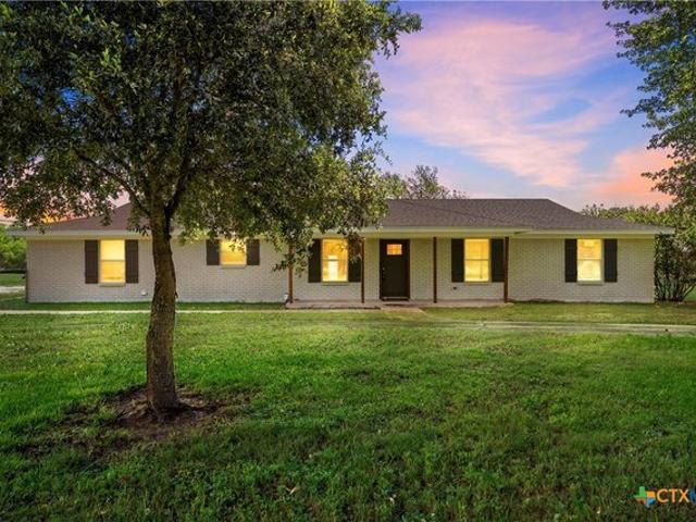 House for sale in Axtell, Texas