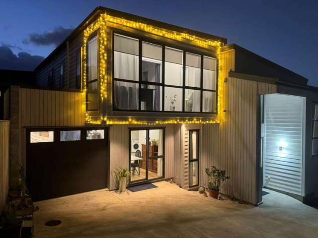 House for sale in Paremoremo, Oroua County