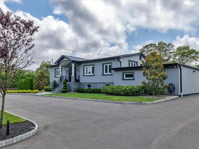 House for sale in Bohemia, New York