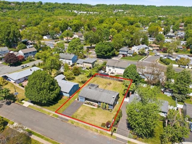 House for sale in Middlesex, New Jersey