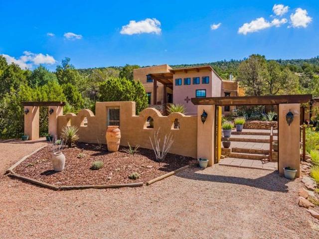 House for sale in Santa Fe, New Mexico