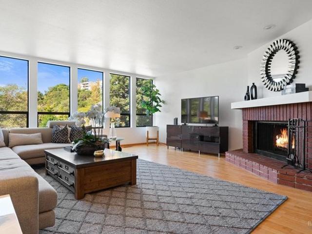 Condo for sale in San Rafael, California