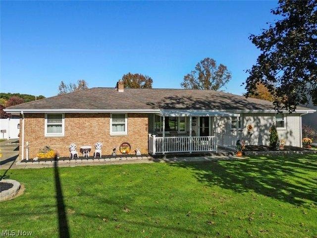House for sale in Struthers, Ohio