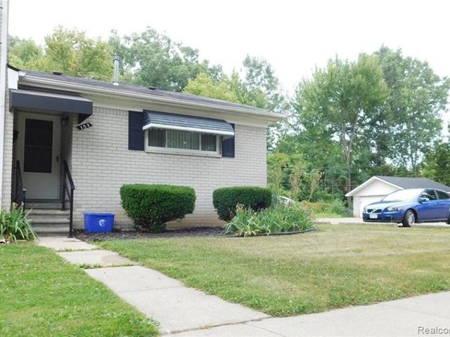 Condo for sale in Mount Clemens, Michigan