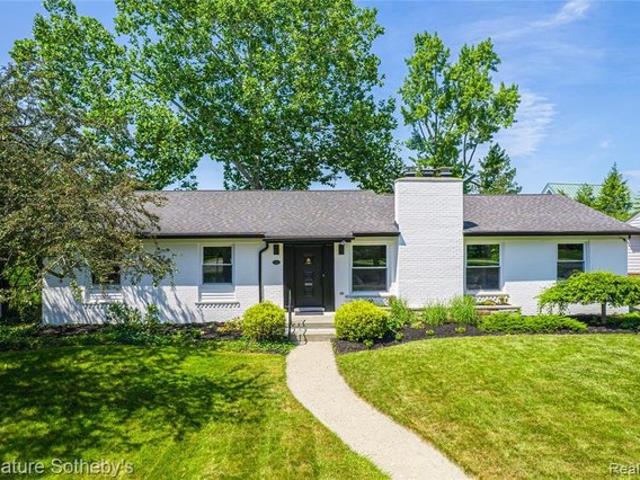 House for sale in Bloomfield Hills, Michigan