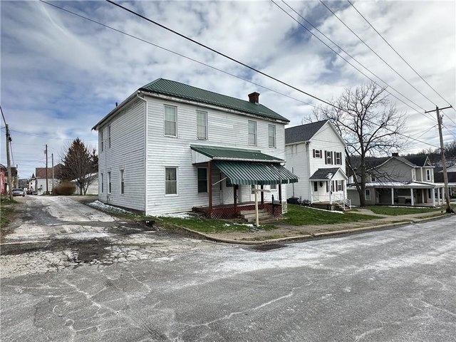 House for sale in Waynesburg, Pennsylvania