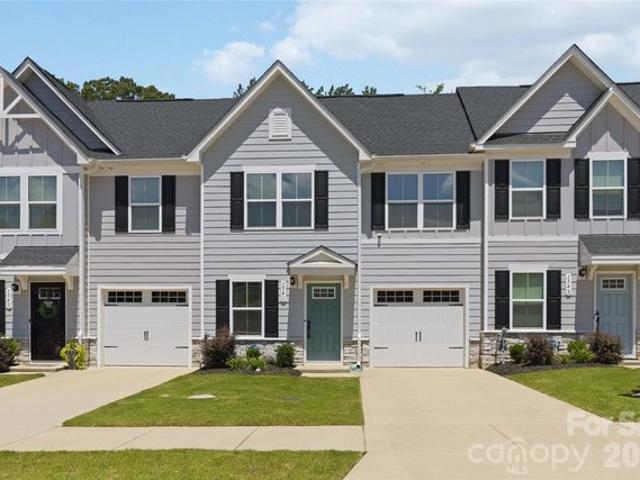 Townhouse for sale in Troutman, North Carolina