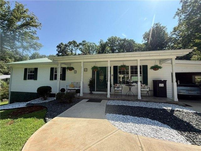 House for sale in Clarkesville, Habersham County