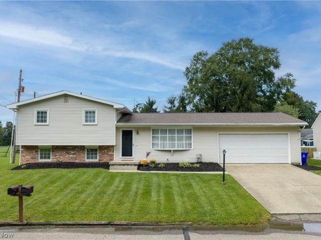House for sale in Gnadenhutten, Tuscarawas County