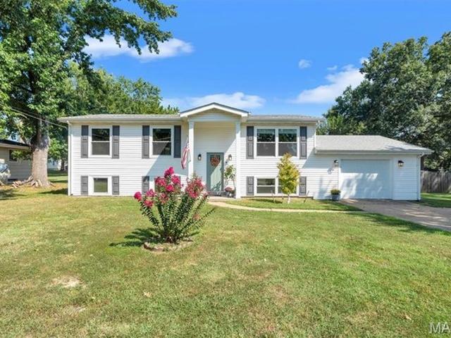 House for sale in Pacific, Missouri