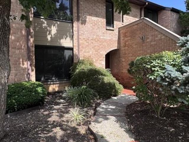 Townhouse for sale in Chester, Pennsylvania