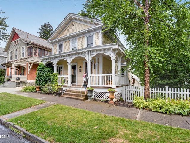House for sale in Saratoga, New York