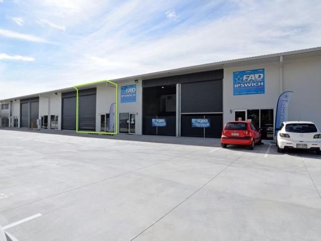 Warehouse for rent in Toombul, Queensland