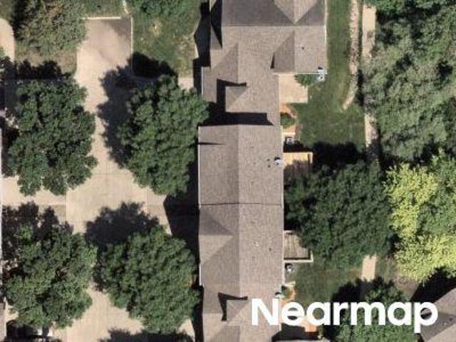 Townhouse for sale in Urbandale, Iowa