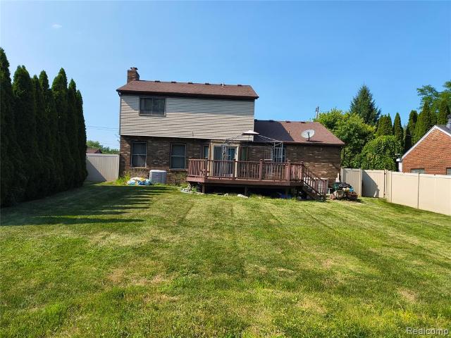 House for sale in Fraser, Michigan