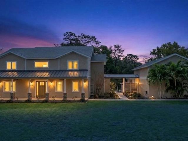 House for sale in Tavares, Florida
