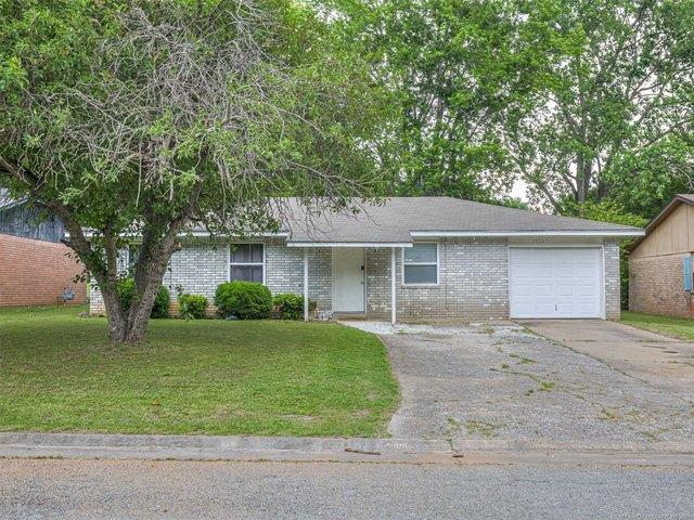 House for sale in Coweta, Oklahoma