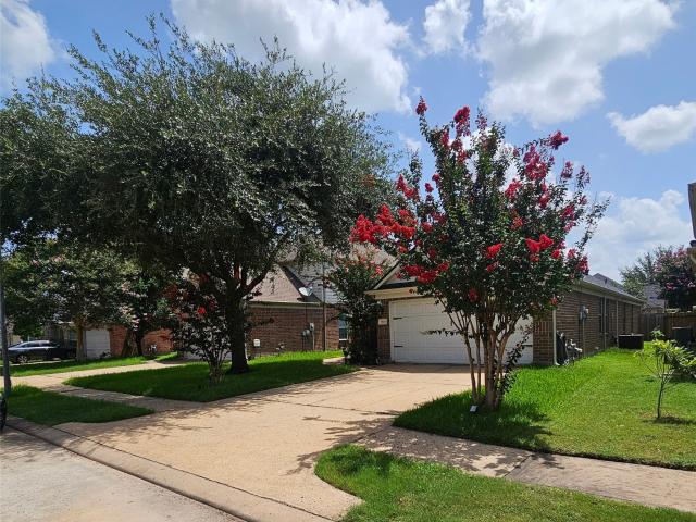 House for sale in Cypress