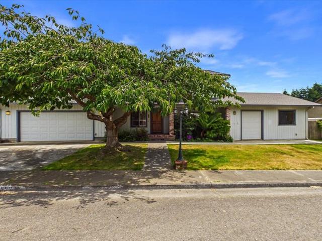 House for sale in Humboldt, California