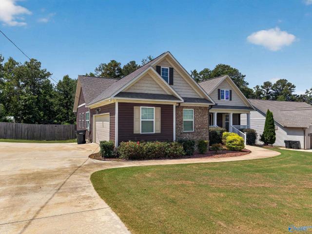 House for sale in Etowah, Alabama