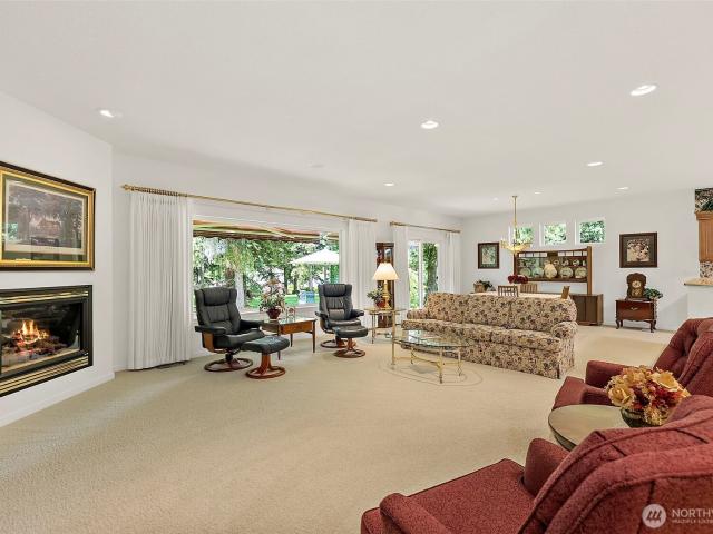 House for sale in Allyn, Washington