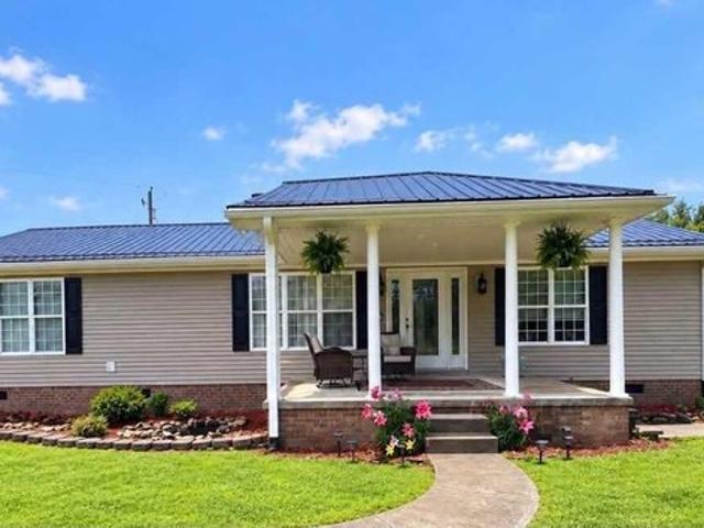 House for sale in Mount Lookout, West Virginia