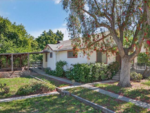 House for sale in Fillmore, California