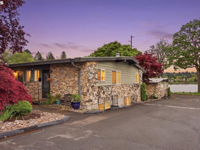Condo for sale in Oregonia