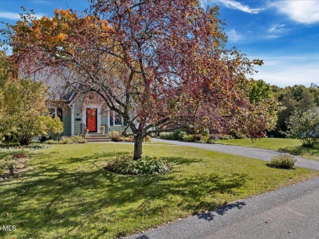 House for sale in Old Niskayuna, Town of Niskayuna