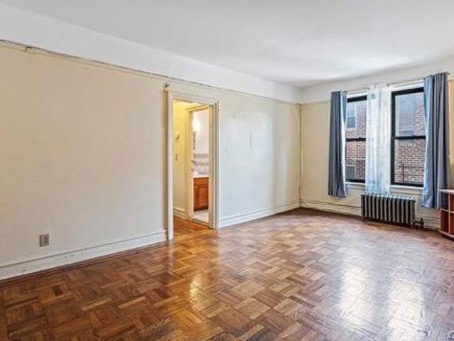 Property for sale in Queens, Arverne