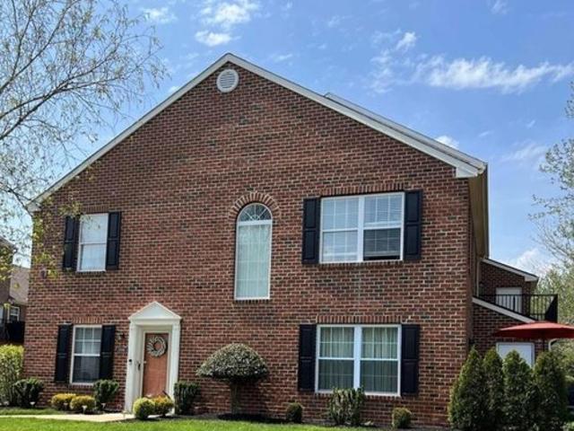 Townhouse for sale in Hamilton Township, Mercer County