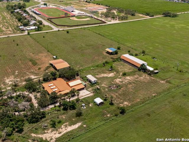 Commercial Land for sale in Devine
