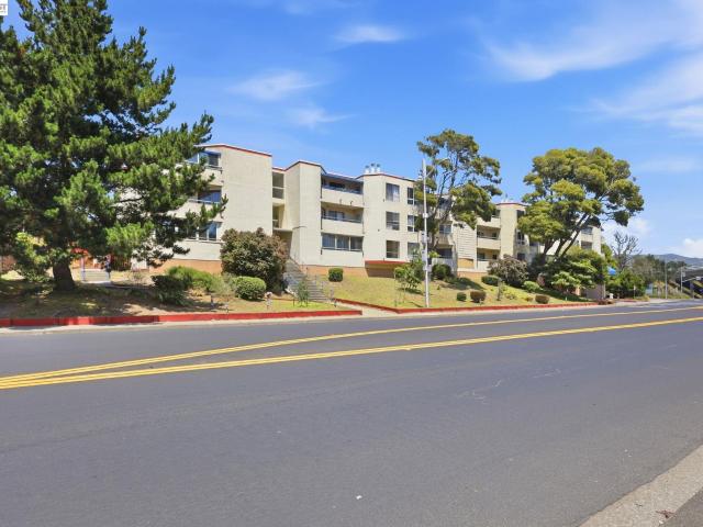 Condo for sale in San Mateo, California