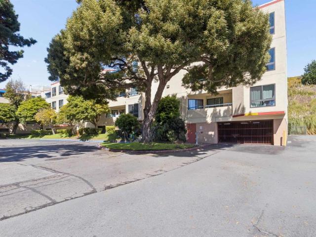 Condo for sale in Daly City, San Mateo County