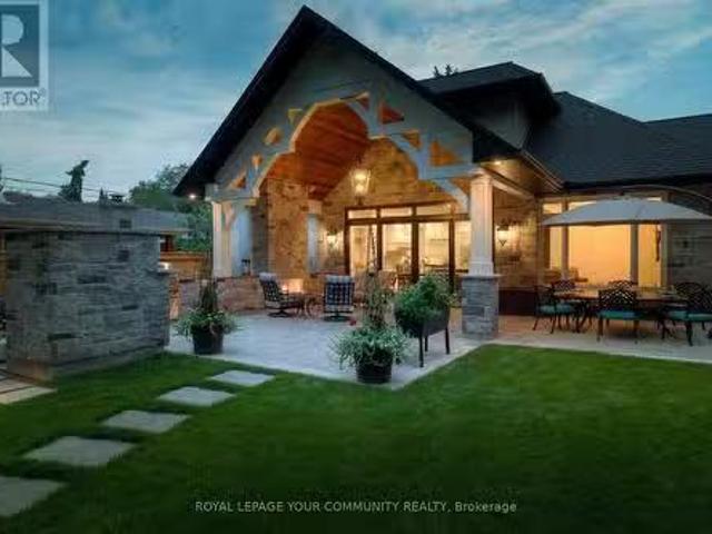 House for sale in Oakville, Ontario