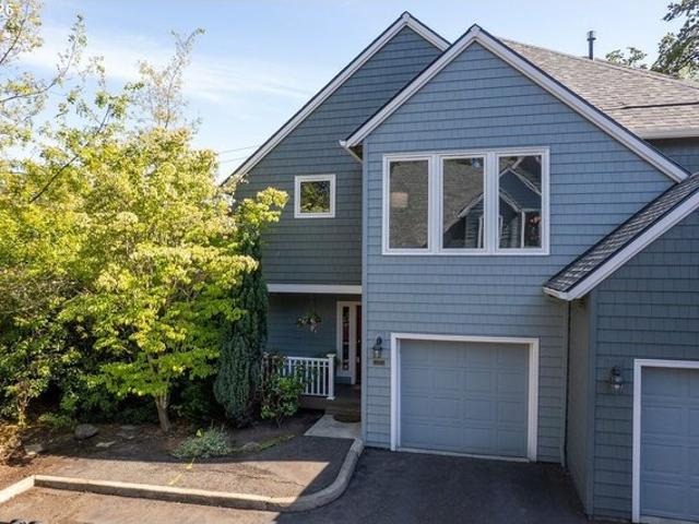 Townhouse for sale in Oregonia