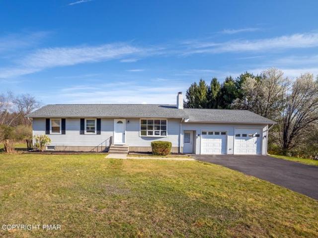 House for sale in Gilbert, Pennsylvania