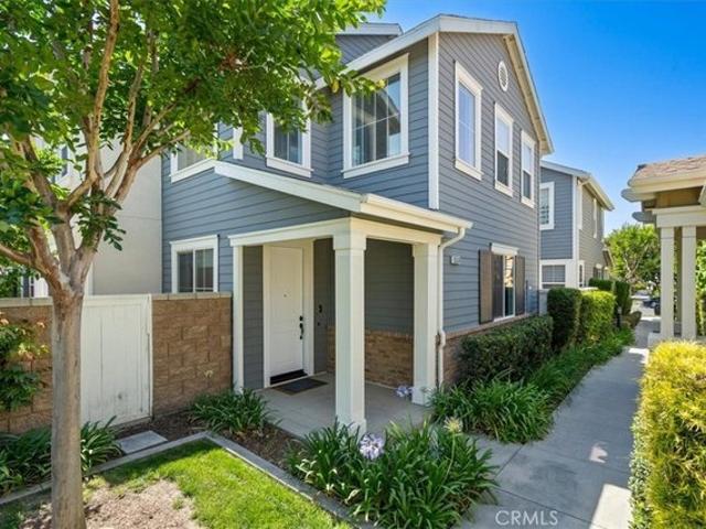 Townhouse for sale in Tustin, California